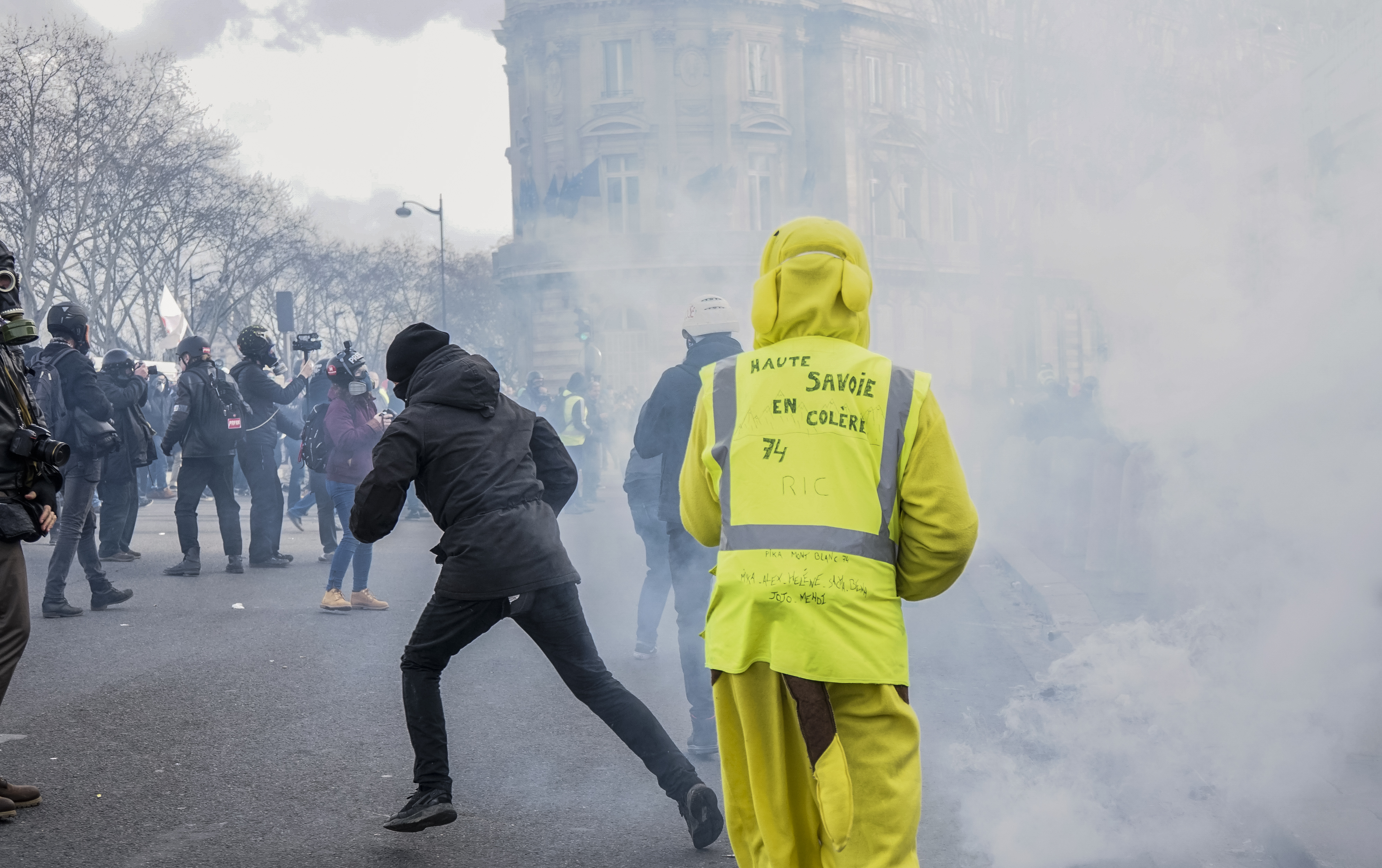 Yellow Vest protesters marching in Paris