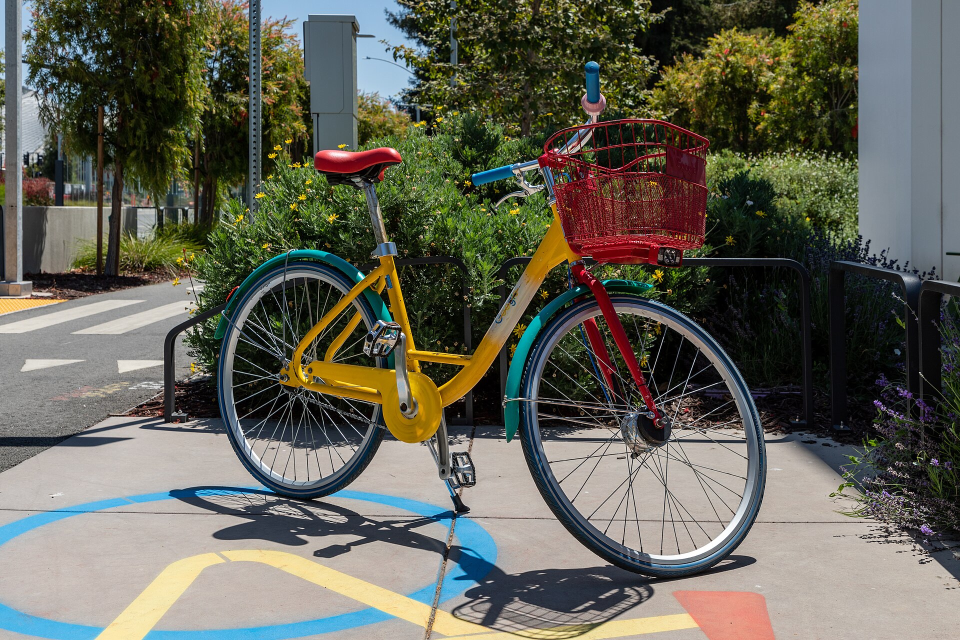 Google bicycles at its Mountain View campus