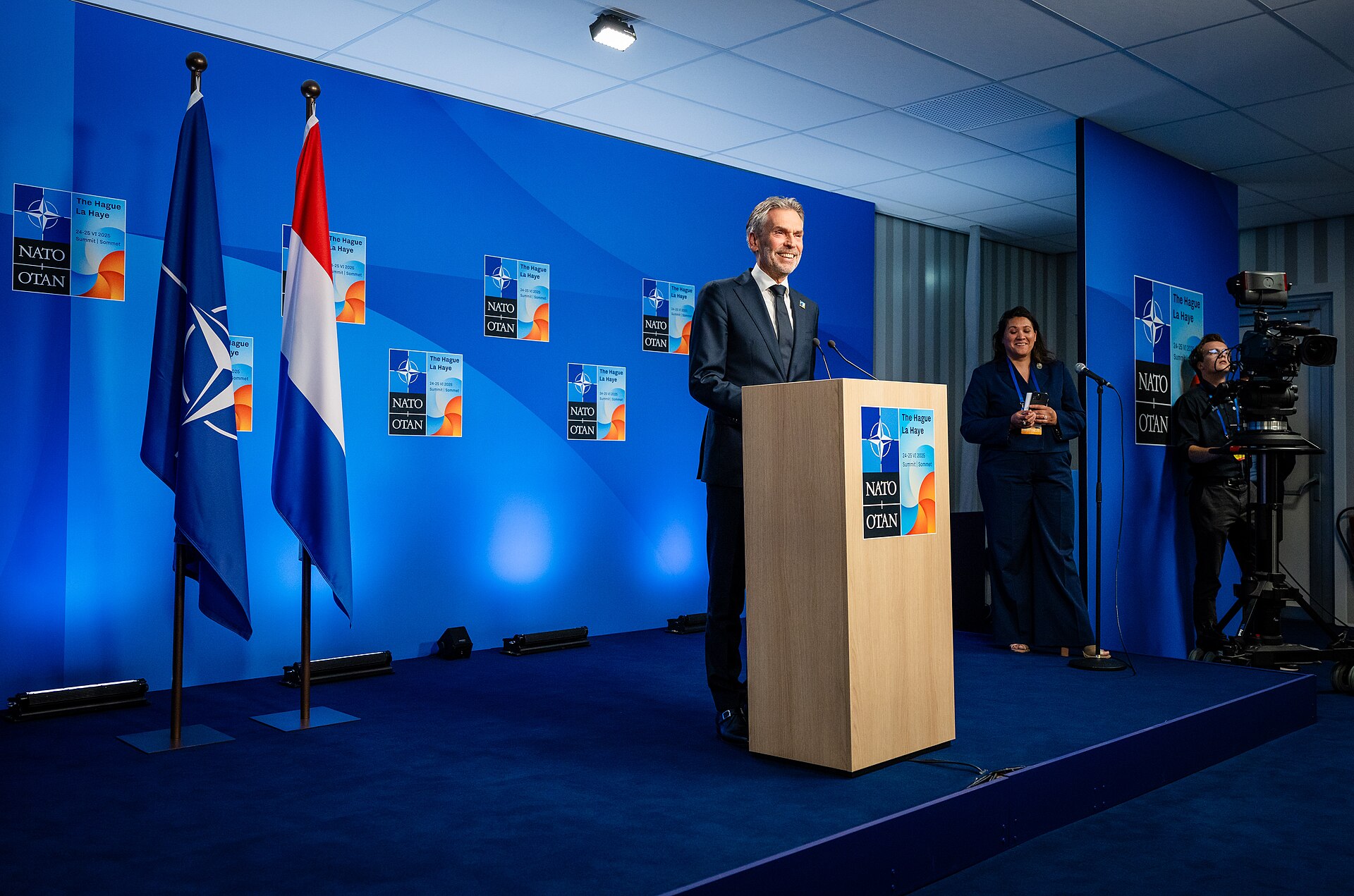 A summit press conference